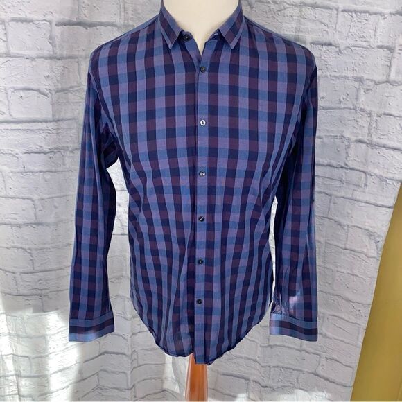 Calvin Klein bodyfit button down dress shirt sz lg - Picture 1 of 10